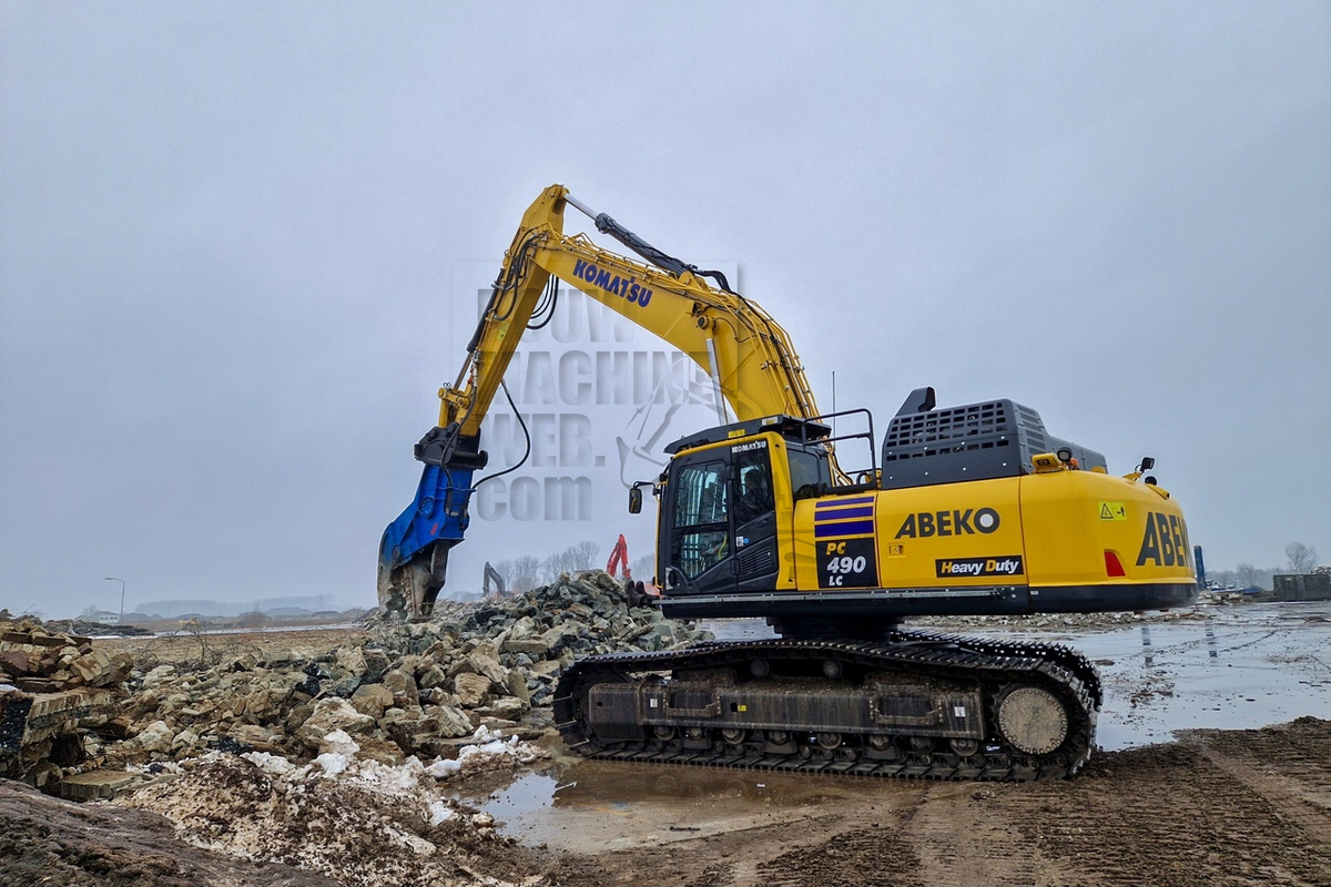 Wederom Komatsu 50 tonner voor ABEKO