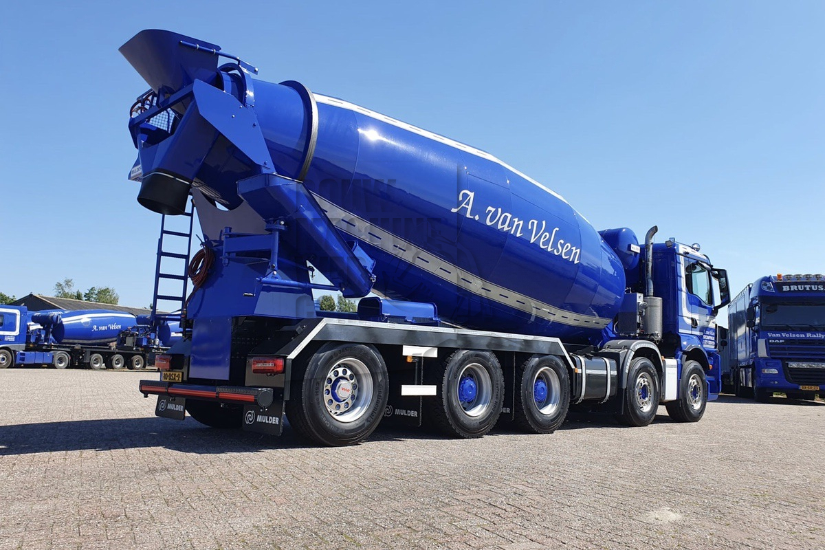 Nieuwe Mulder H-16 betonmixer voor A. van Velsen Transport uit Stompwijk