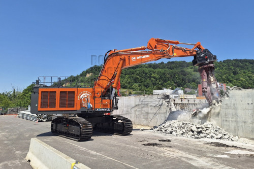 EX1200-7