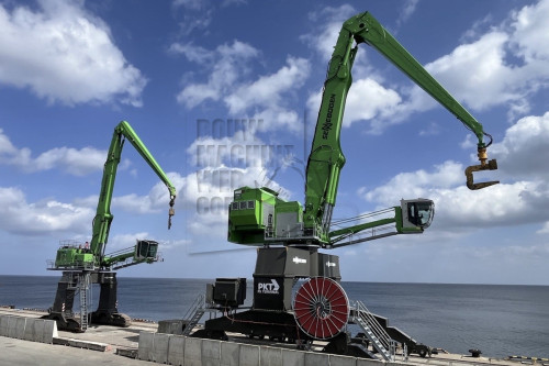 885G