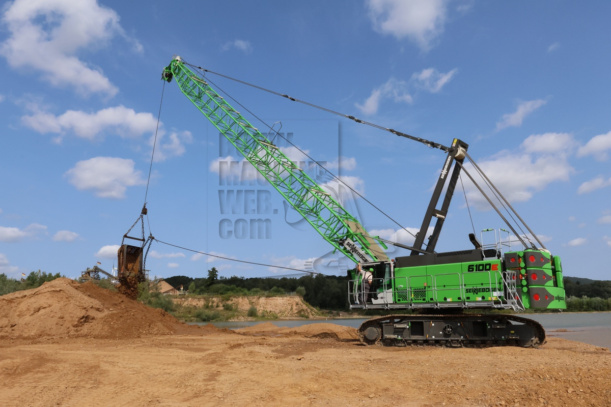 Flexibele grindwinning met Sennebogen dragline
