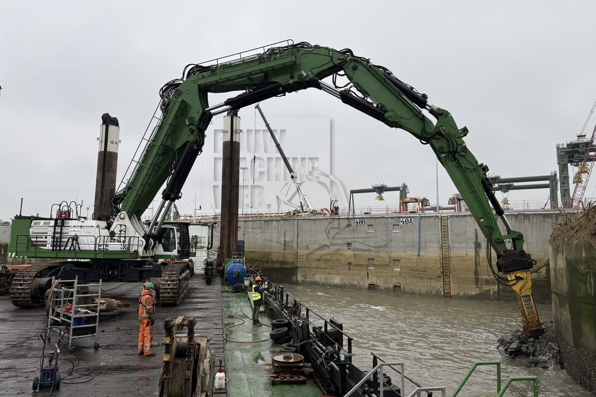 Onderwater slopen met Epiroc HB 7000 sloophamer