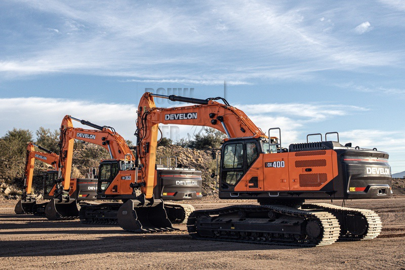 Develon breidt de Dash-9 serie graafmachines uit