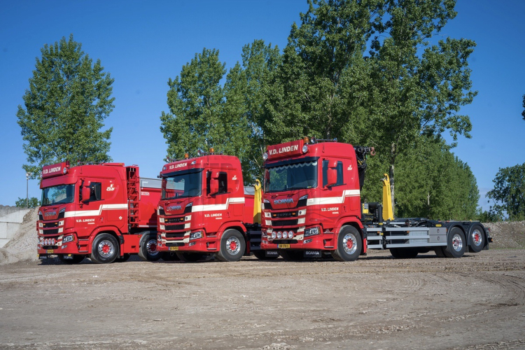 Trio nieuwe Scania’s voor Van der Linden