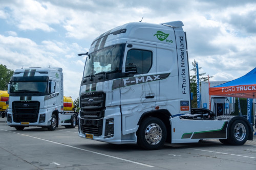 F-Max in nieuwe demokleuren