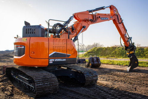 DX235LCR-7