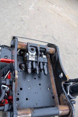 09 De OQ60-5 koppeling heeft 5 hydraulische doorvoeren