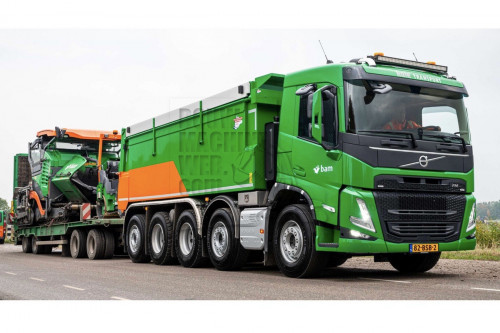 Volvo Trucks voor het zevende jaar marktleider bouwvoertuigen - Korte FM 10x4